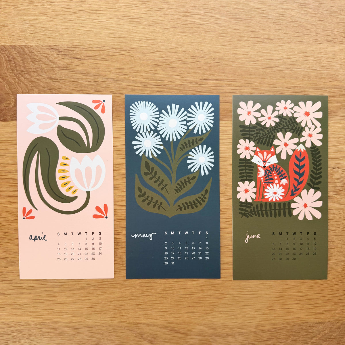 2027 desktop calendar - showing months April, May and June